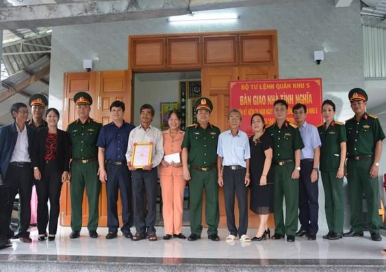 Quân khu 5 bàn giao Nhà tình nghĩa tại xã Phổ Thuận