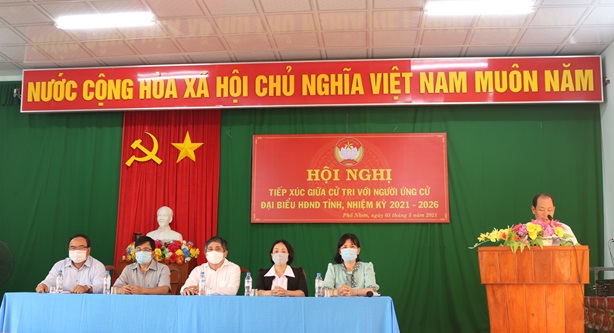 Ứng cử viên đại biểu HĐND tỉnh tiếp xúc với cử tri xã Phổ Nhơn