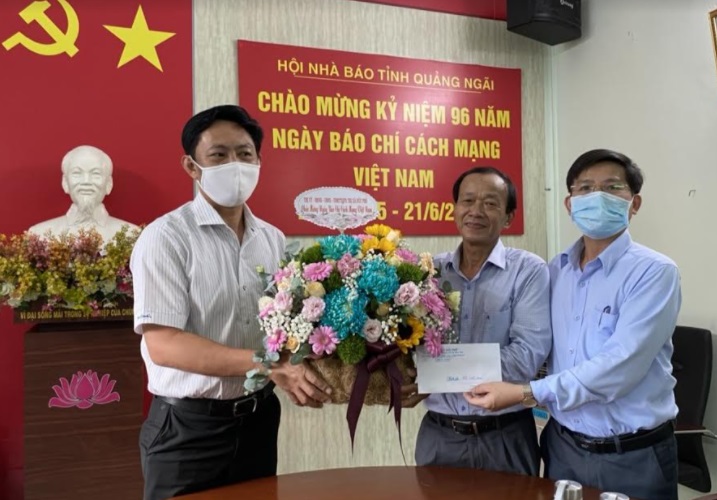 Thị xã Đức Phổ thăm các cơ quan báo chí nhân kỳ niệm 96 năm Ngày Báo chí cách mạng Việt Nam