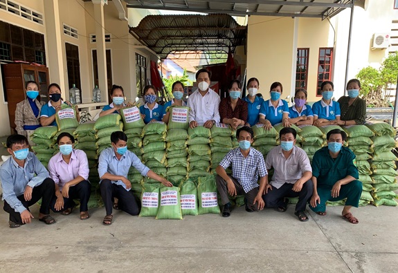 Phổ Thuận gom góp yêu thương gửi người dân địa phương đang khó khăn tại Thành phố Hồ Chí Minh