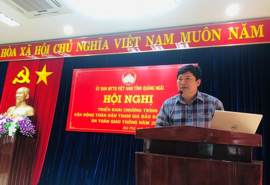 Ủy Ban mặt trận Tổ quốc Việt Nam tỉnh phối hợp với Ủy ban mặt trận Tổ quốc Việt Nam thị xã tổ chức hội nghị triển khai chương trình vận động toàn dân tham gia bảo đảm trật tự an toàn giao thông năm 2022
