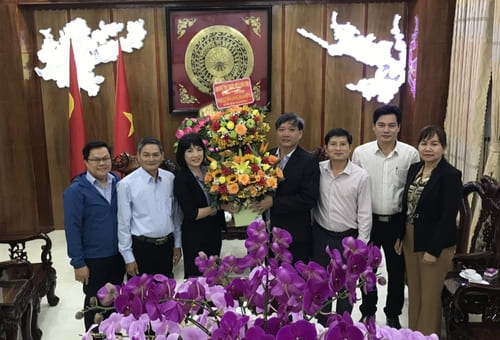 HĐND, UBND, Ủy ban MTTQ Việt Nam thị xã chúc mừng Thị ủy Đức Phổ nhân kỷ niệm 93 năm Ngày thành lập Đảng Cộng sản Việt Nam