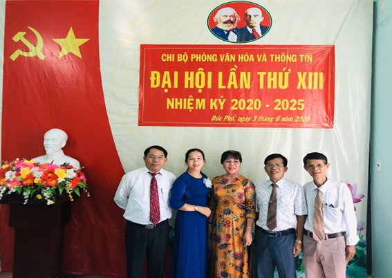 Chi bộ Phòng Văn hóa và Thông tin thị xã tổ chức Đại hội lần thứ XIII nhiệm kỳ 2020 - 2025