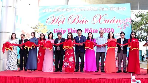 Khai mạc Hội báo Xuân Giáp Thìn năm 2024
