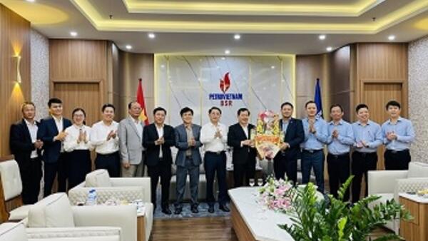 Chủ tịch UBND tỉnh Đặng Văn Minh thăm, chúc Tết các doanh nghiệp