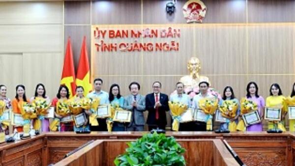 Đoàn đại biểu cấp cao tỉnh Champasak thăm, chúc Tết tại Quảng Ngãi
