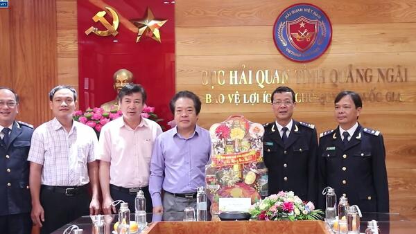 Phó Chủ tịch UBND tỉnh Võ Phiên thăm, chúc Tết các cơ quan, đơn vị