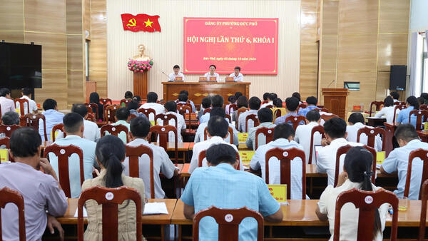 HỘI NGHỊ ĐẢNG ỦY PHƯỜNG ĐỨC PHỔ LẦN THỨ 6 (KHÓA I)