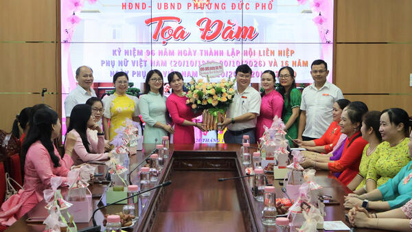 UBND PHƯỜNG ĐỨC PHỔ TỌA ĐÀM, GẶP MẶT NỮ CÁN BỘ, CÔNG CHỨC, VIÊN CHỨC VÀ NGƯỜI LAO ĐỘNG NHÂN NGÀY 20/10