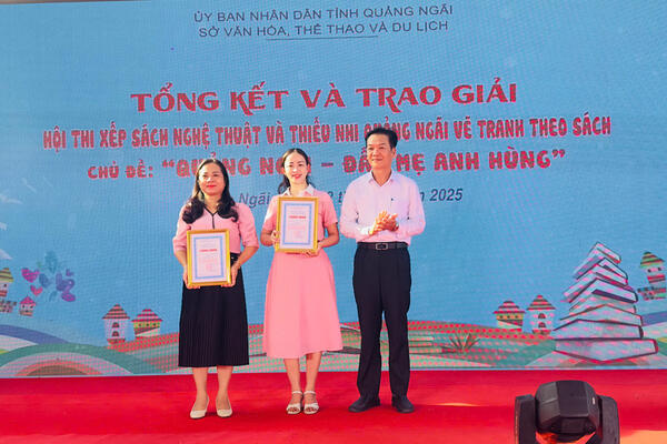 Trung tâm Truyền thông - Văn hóa - Thể thao thị xã Đức Phổ đạt giải cao tại Hội thi Xếp sách nghệ thuật và Thiếu nhi Quảng Ngãi vẽ tranh theo sách năm 2025
